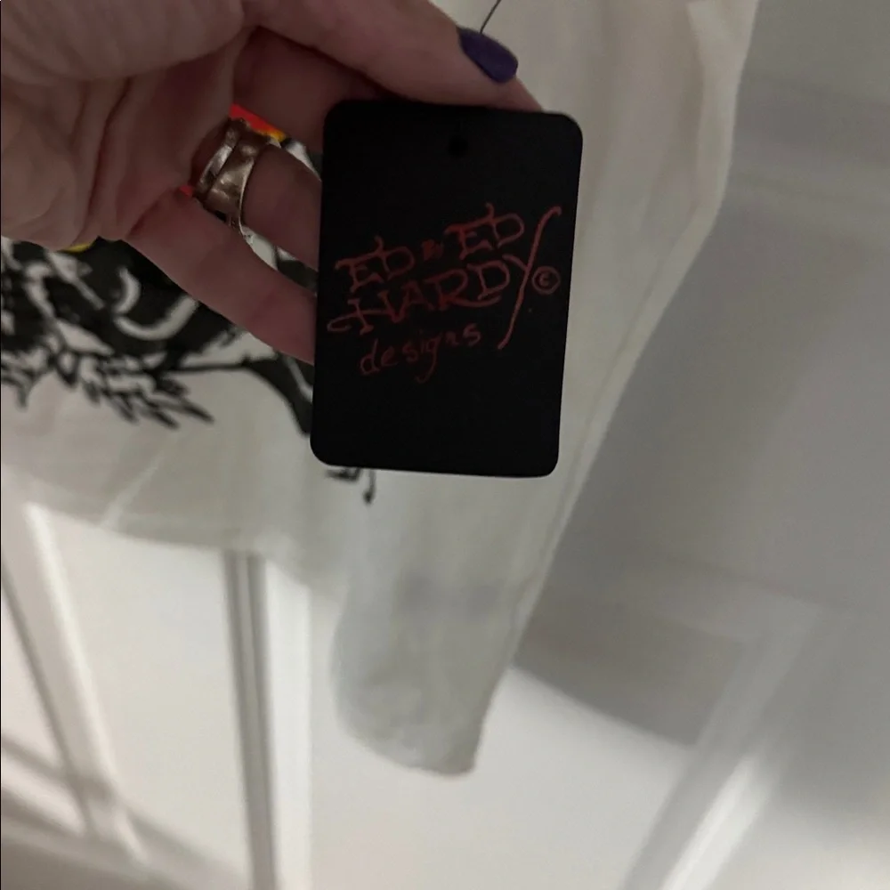 Ed Hardy White Tee with Skull and Flames - Picture 4 of 6